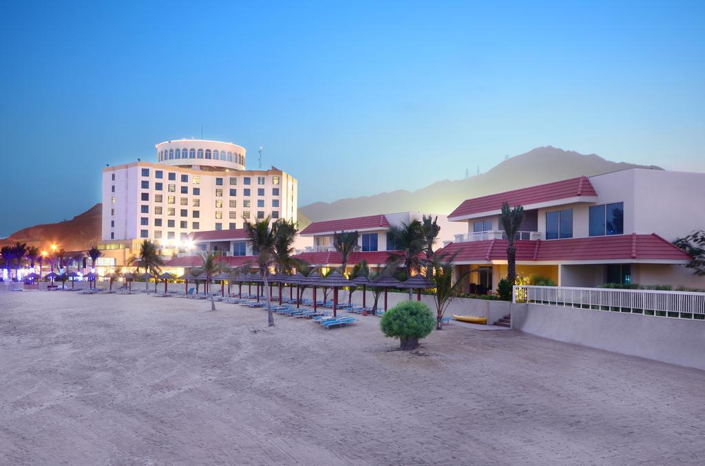 Oceanic Khorfakkan Resort&Spa Khor Fakkan Zimmer foto