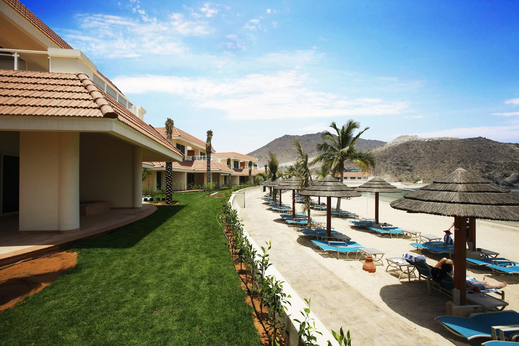 Oceanic Khorfakkan Resort&Spa Khor Fakkan Exterior foto